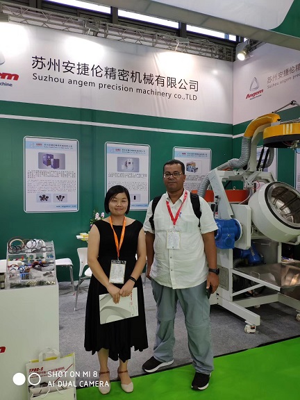 安捷伦-2019年中国国际橡胶技术展上的国外客户